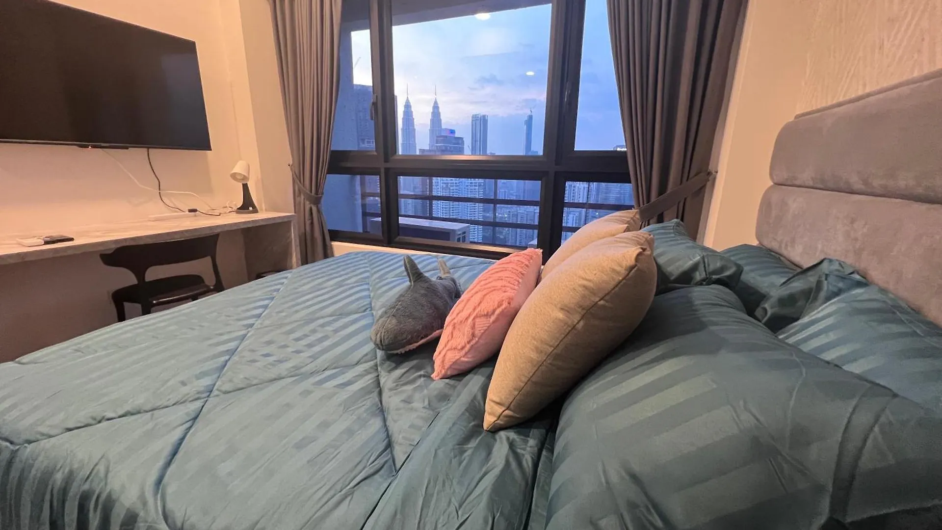 Agile Residence Trx Bukit Bintang By Cal クアラルンプール 0*,